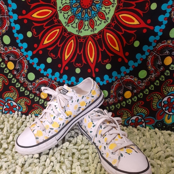 kids lemon converse